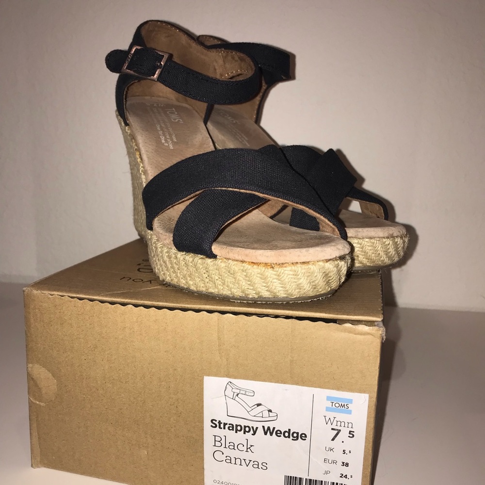 Toms Strappy Wedge Black Canvas, size 7.5